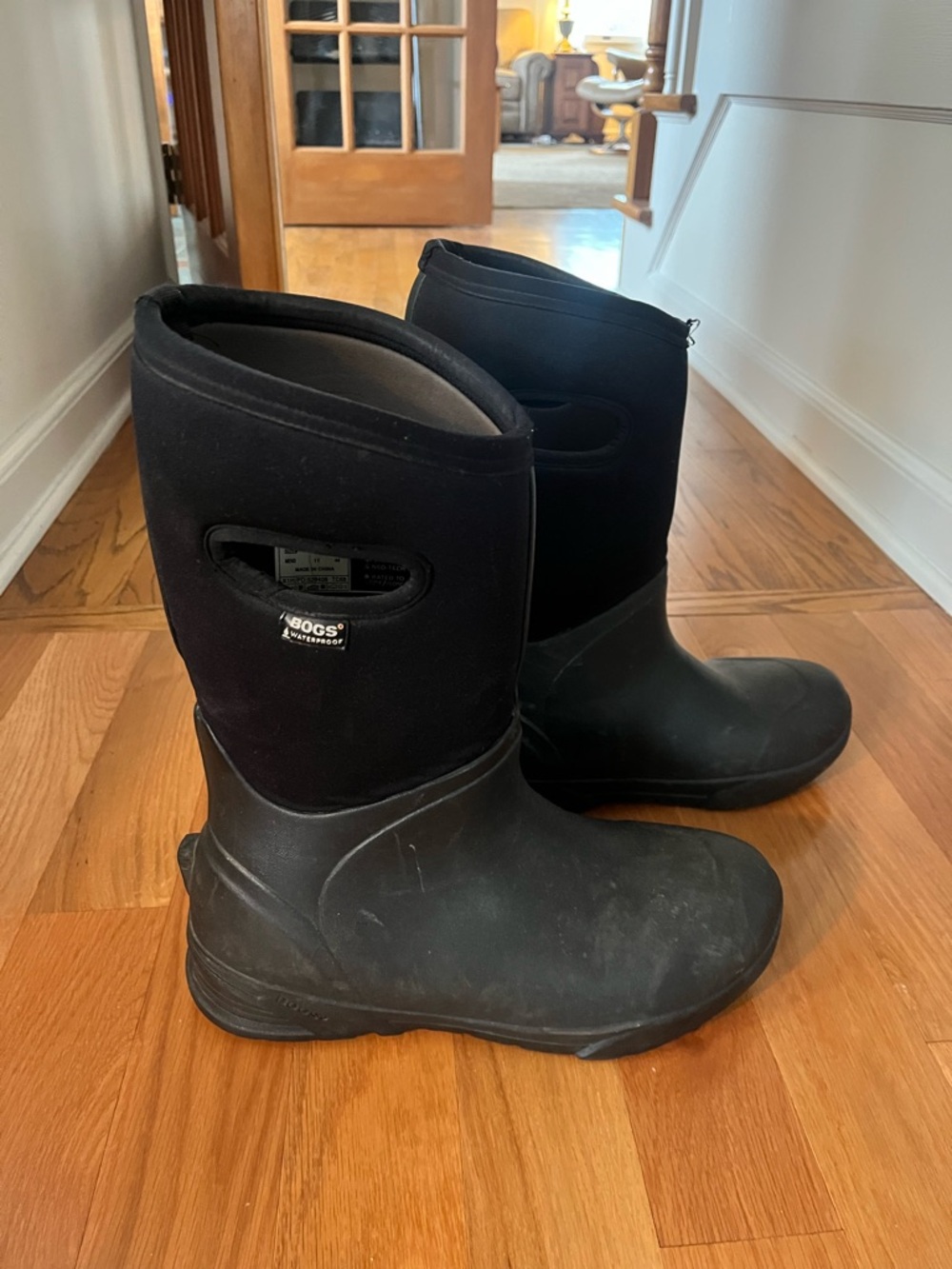 Bogs Black Waterproof Bozeman II Mid winter boots - men’s size 11